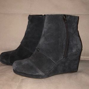 Toms Gray Suede Wedge Ankle Boots- Side Zip, Sz 8